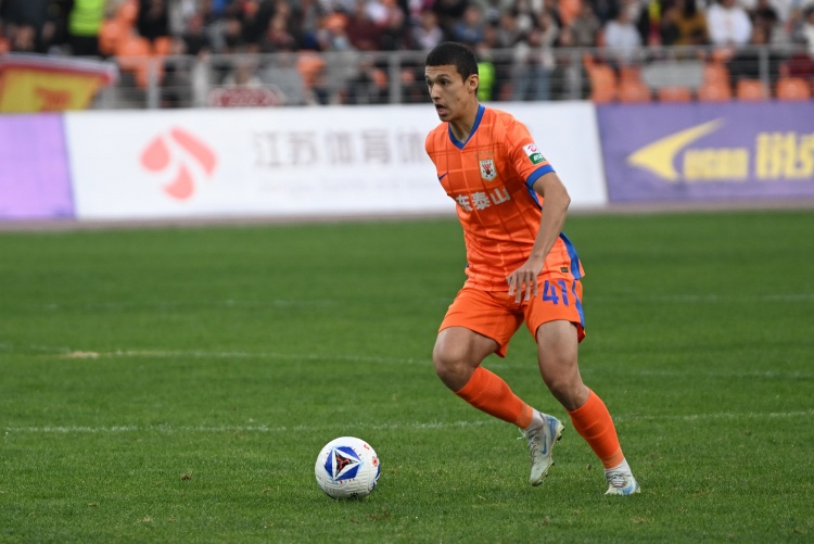 U23国足补时绝杀塔吉克斯坦,依木兰梳理亮眼但中超出场仅4次 U23国足补时绝杀塔吉克斯坦,依木兰梳理亮眼但中超出场仅4次