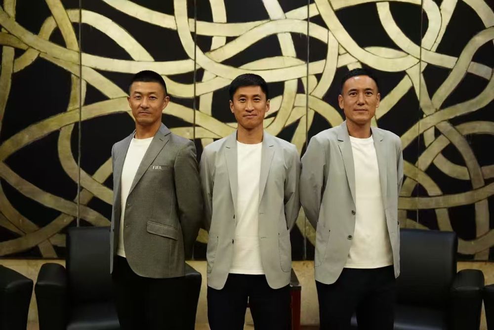 马宁世界杯主哨首秀 单场奖金2000美元