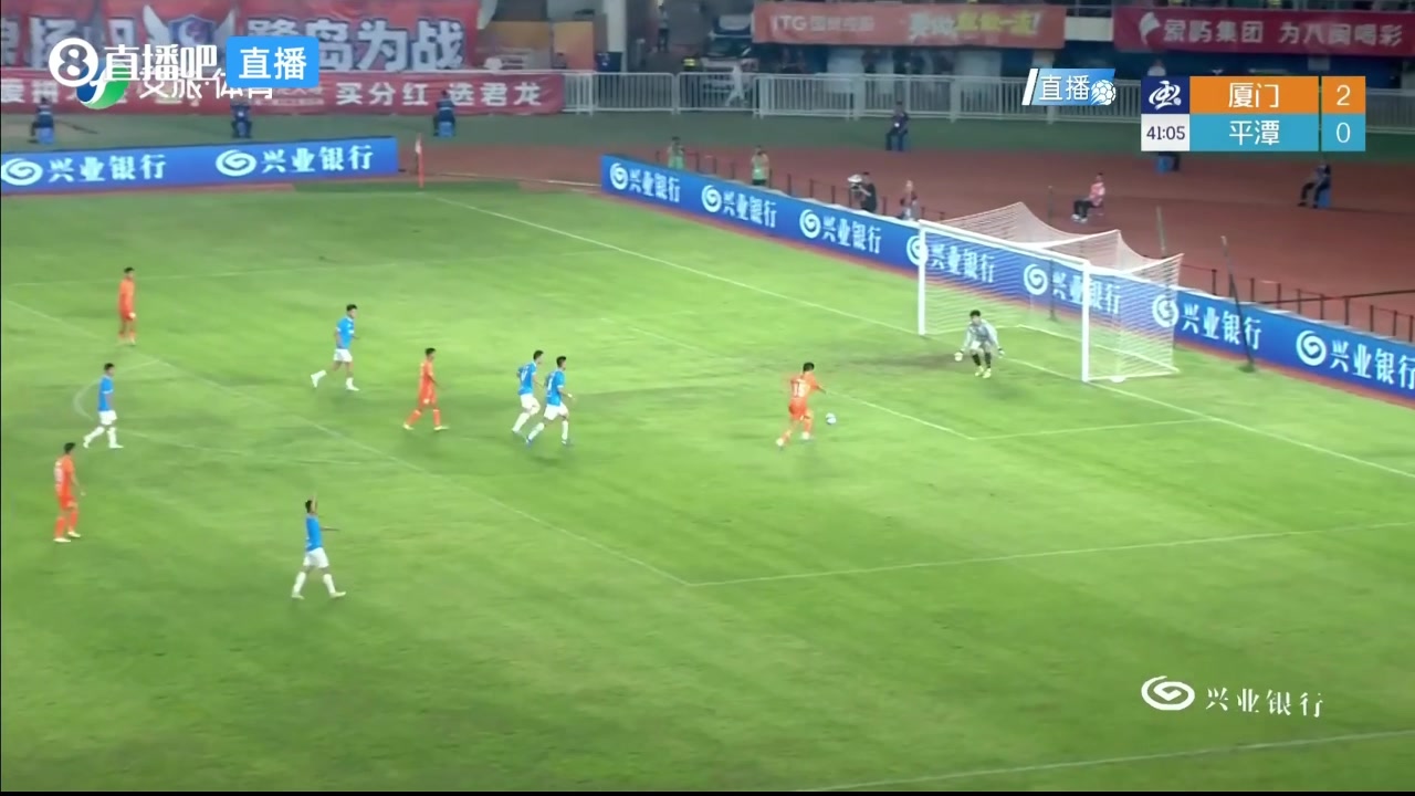 孙景濠单刀破门完成梅开二度，厦门队3-0领先平潭队