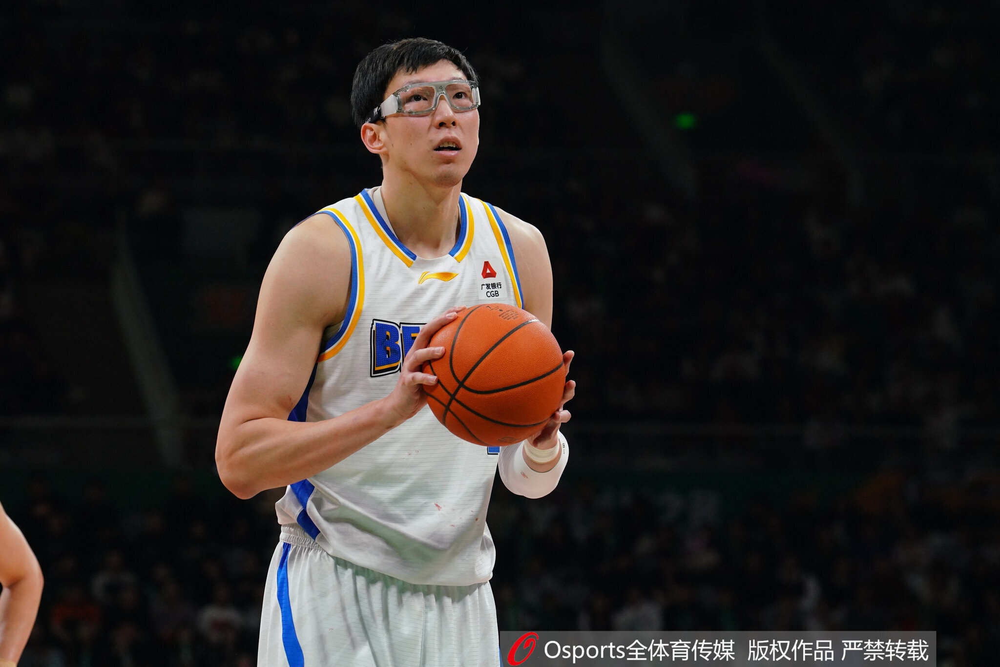 媒体人:巴里·布朗是李楠需要的强解小外援 桑普森能为周琦减压